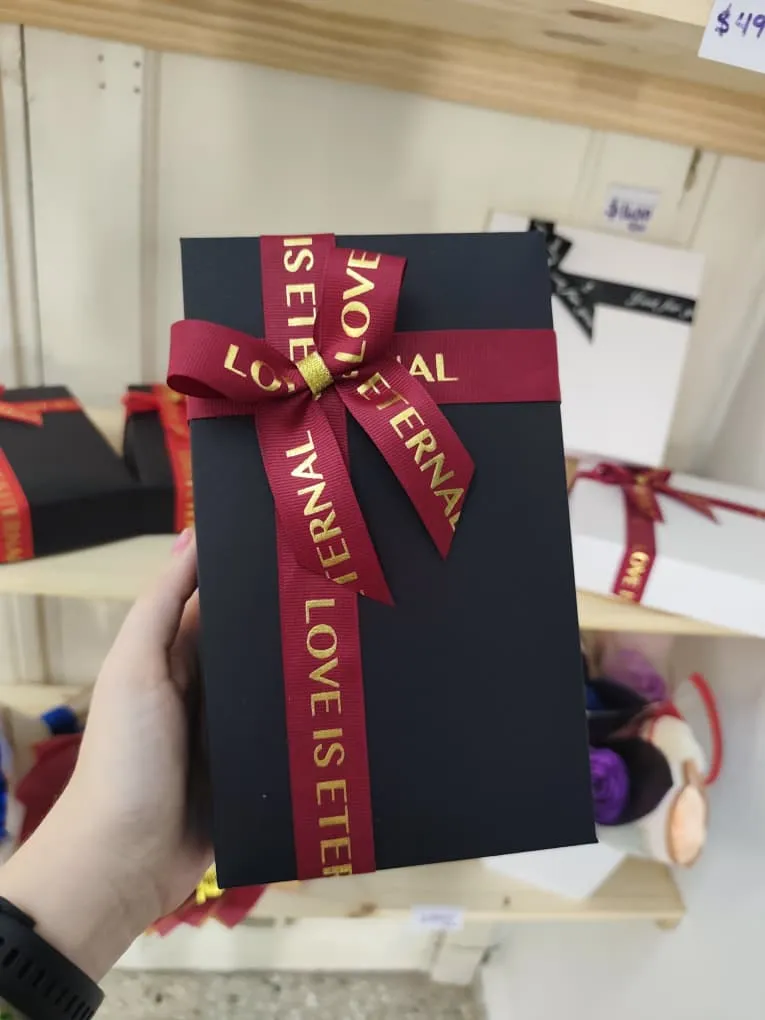 Caja de regalo mediana