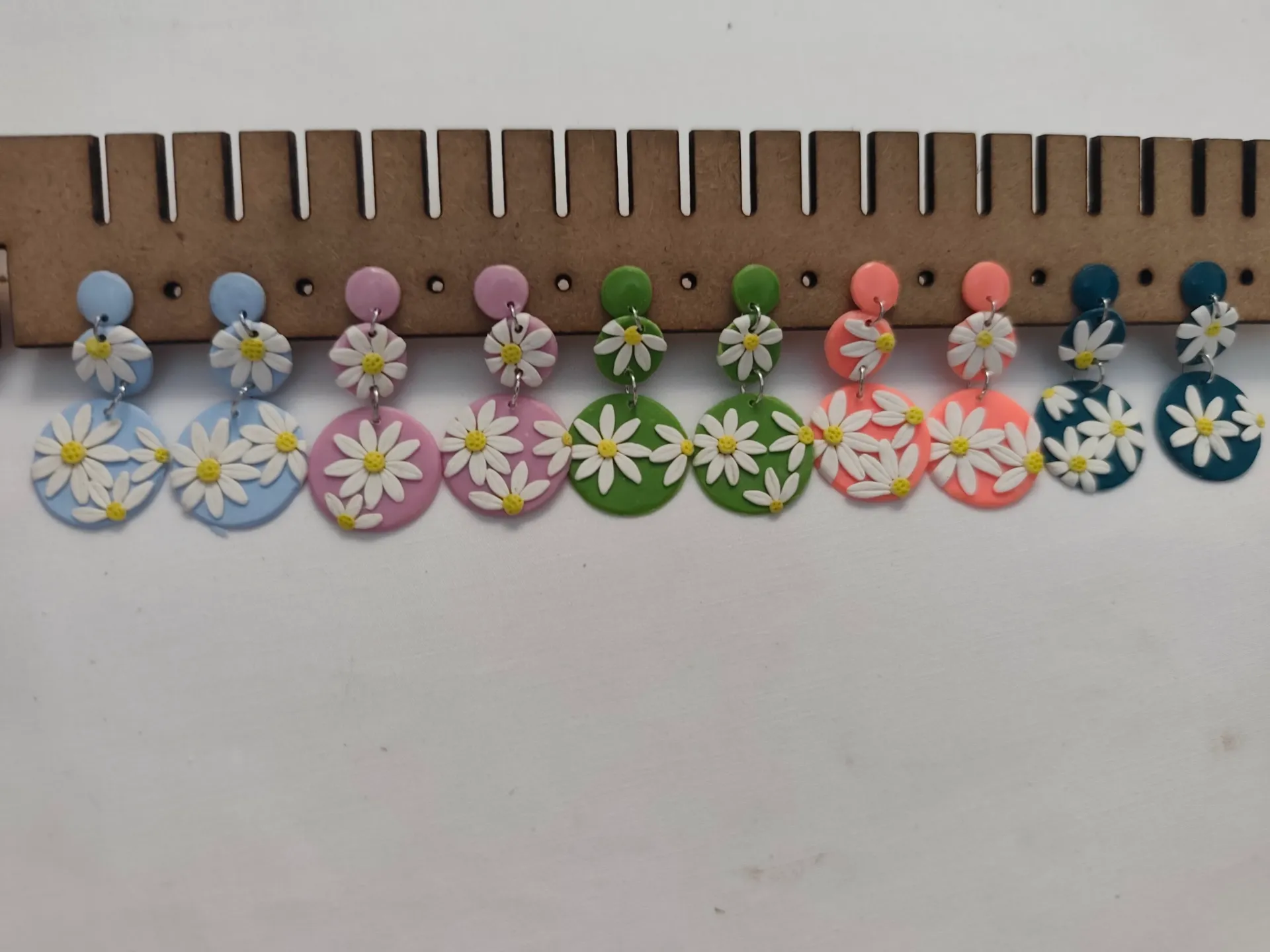 Aretes Margaritas (Negro)