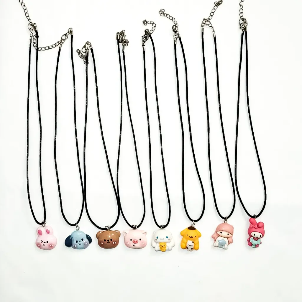 Collar dijes varios (Conejo)