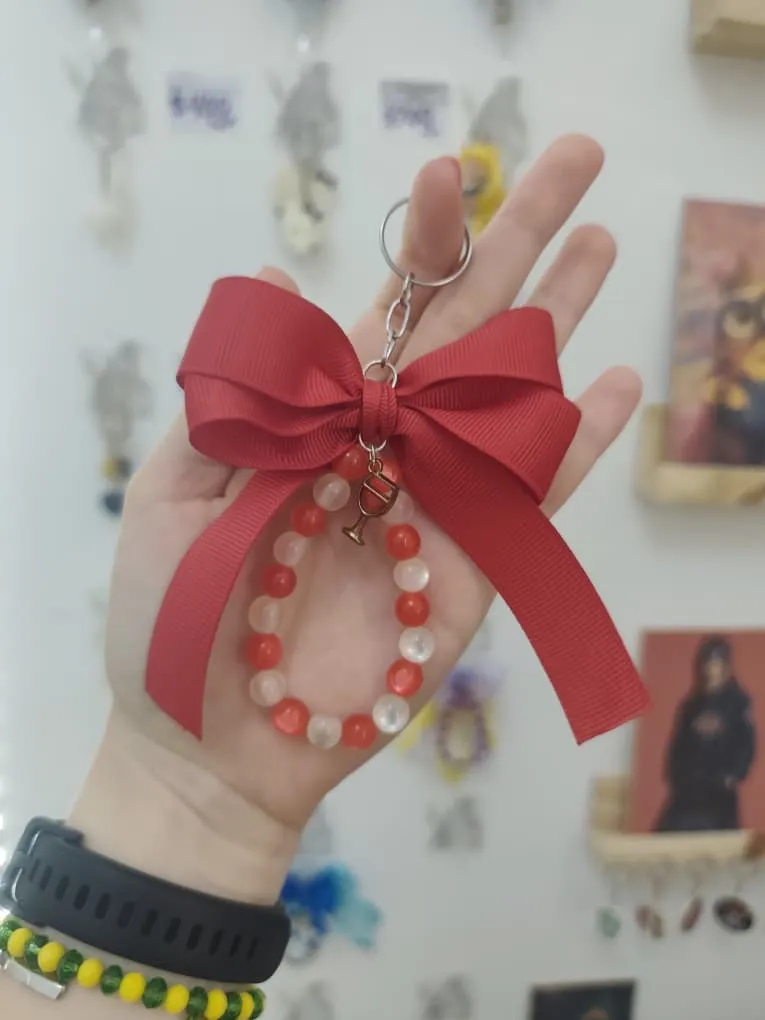 Llavero de Lazos y Perlas (Rojo)