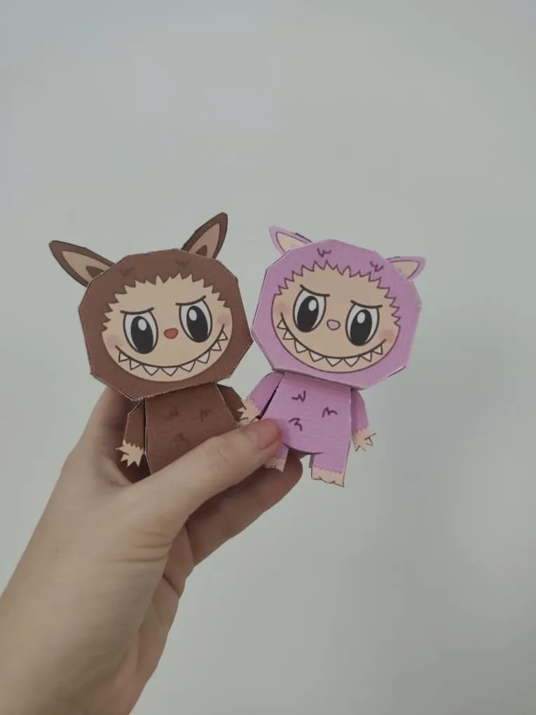 Papercraft Labubu (Rosado)